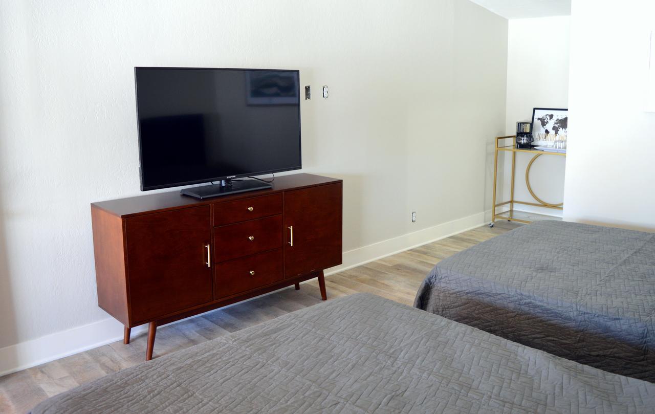 Coastal Suites Resort Beulah Экстерьер фото