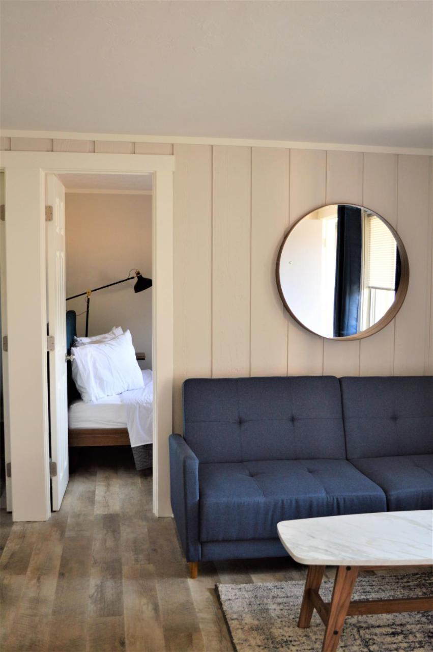 Coastal Suites Resort Beulah Экстерьер фото