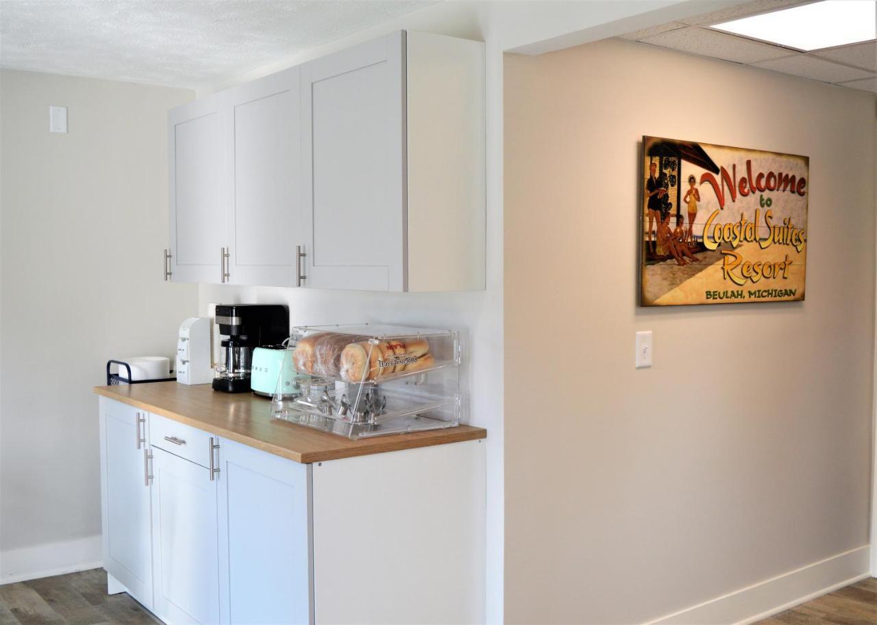 Coastal Suites Resort Beulah Экстерьер фото